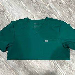 FIGS- Mens medium scrub top- HUNTER GREEN